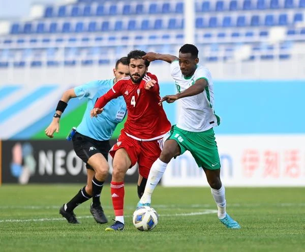 Trận Saudi Arabia thắng UAE 2-0. ẢNH: ALYAUM