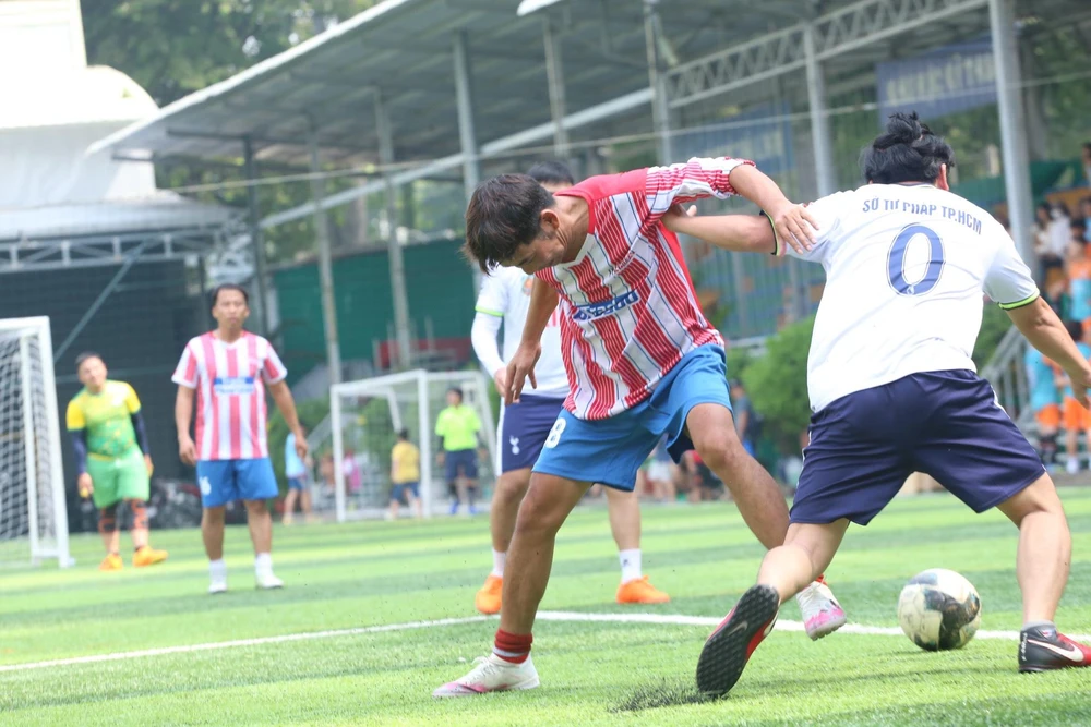 Trong trận chung kết, báo Pháp Luật TP.HCM để thua Đoàn Luật sư TP.HCM và giành chức á quân.