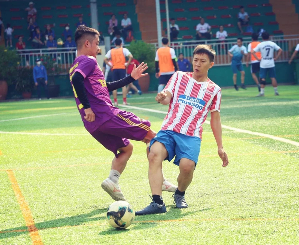 Tiền đạo Lê Đào.