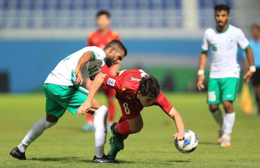 U-23 Việt Nam chưa tìm được bàn thắng thì lại... "vấp ngã". ẢNH: ANH THỎA