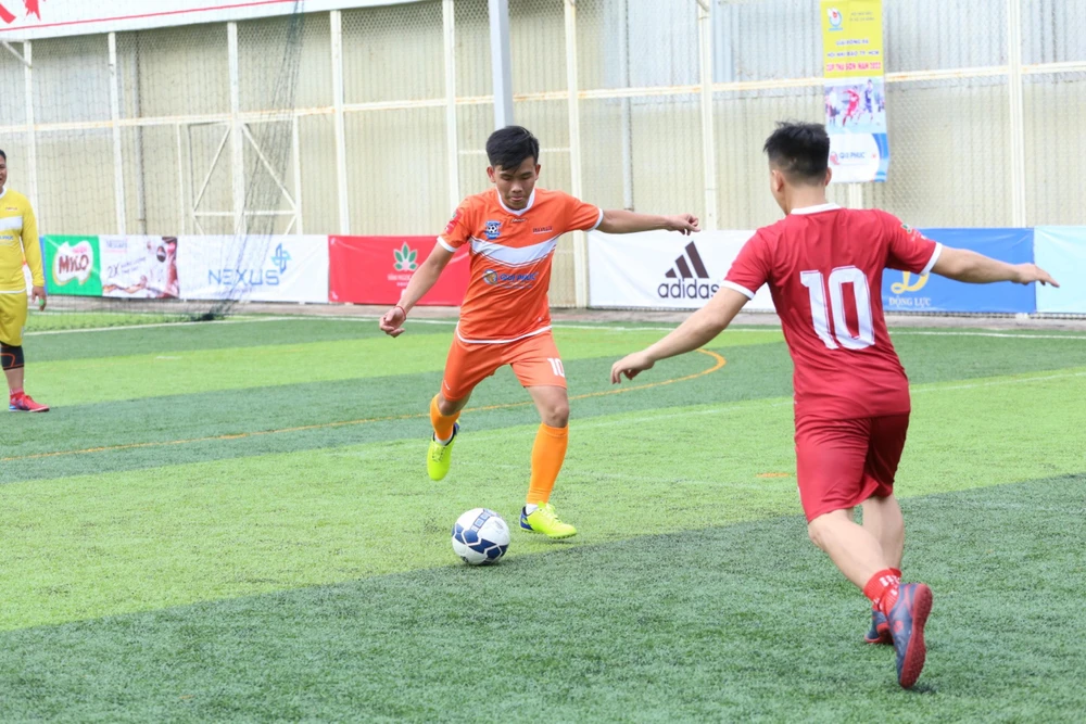 Trận đấu giữa đội nam báo Pháp Luật TP.HCM và FPT Play.