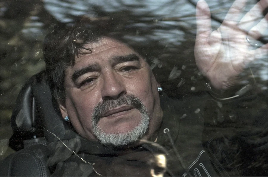 Cái chết của Maradona năm 2020 khiến cả thế giới chấn động. ẢNH: SUN SPORTS