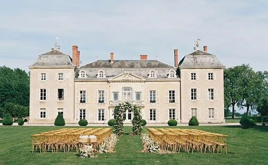 Chateau de Varennes là một trong 10 địa điểm tổ chức tiệc cưới hàng đầu thế giới. ẢNH: MIRROR