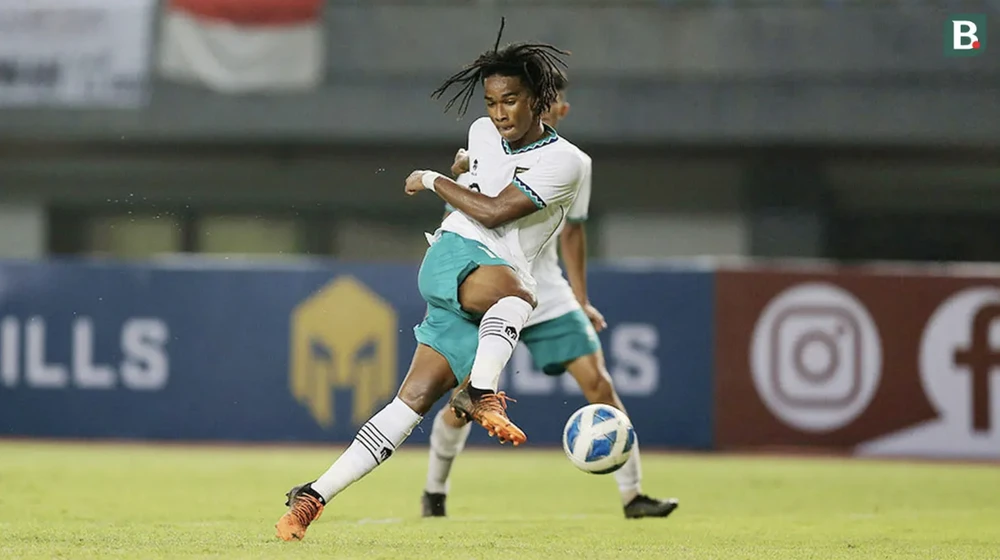 Ronaldo phải lên bàn phẫu thuật mũi sau chấn thương trong trận gặp Myanmar. ẢNH: BOLA