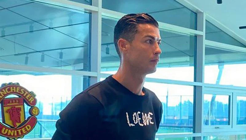 Paul Merson cho rằng MU cần phải cương quyết loại bỏ Ronaldo. ẢNH: GETTY