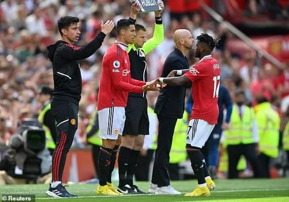 Ronaldo xuất hiện, hiệu quả tấn công của Quỷ đỏ có cải thiện. Ảnh: Reuters.