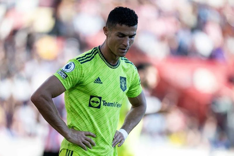 Ronaldo đang rất bất mãn ở MU và anh phản ứng bằng hàng loạt hành động vô kỷ luật. ẢNH: GETTY