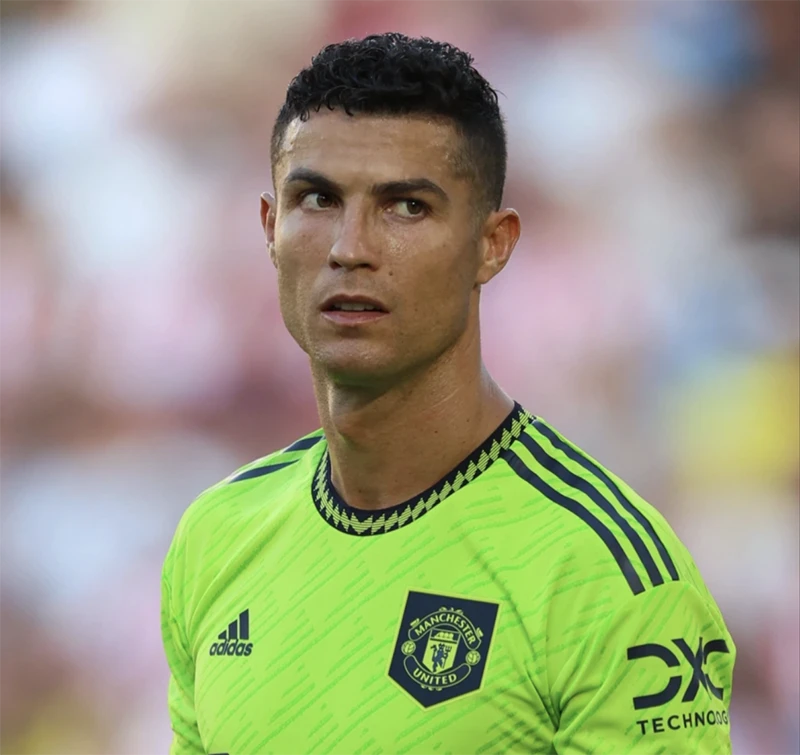 Ronaldo dường như hiểu rõ anh sẽ chôn vùi sự nghiệp của mình nếu ở lại MU. ẢNH: SUN SPORTS