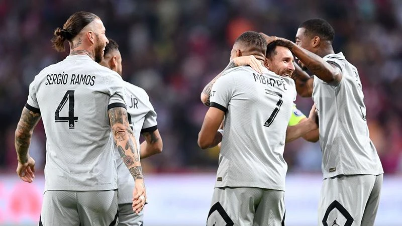 Các cầu thủ PSG xua tan tin đồn về tình trạng nội bộ không đoàn kết. ẢNH: Philippe Lecoeur