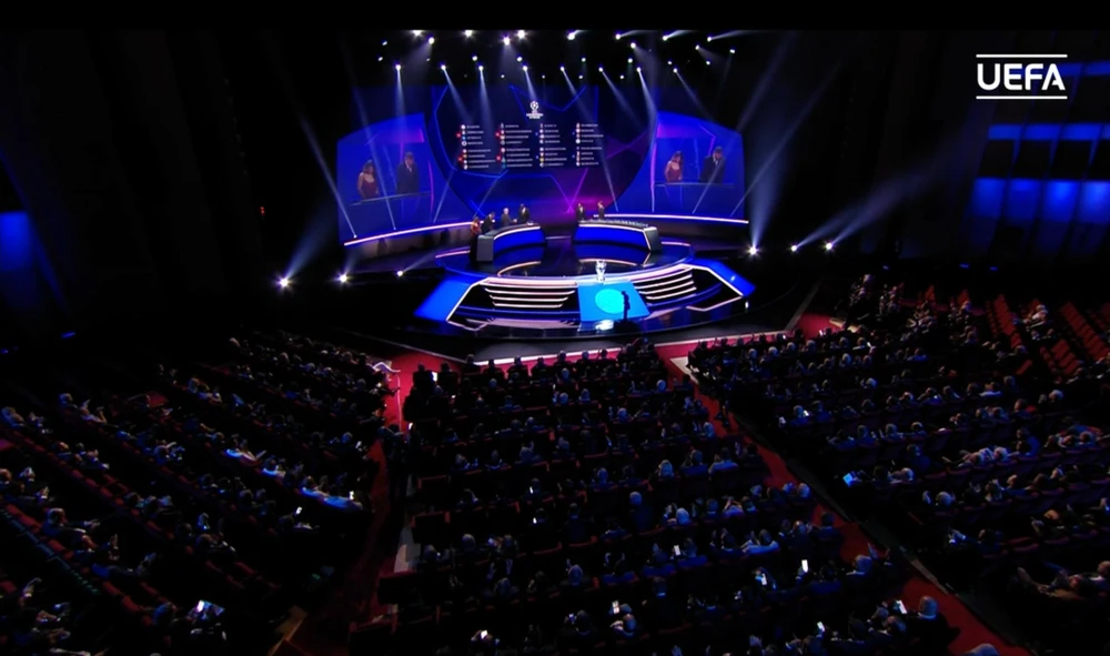 Quang cảnh buổi lễ bốc thăm Champions League. ẢNH: UEFA