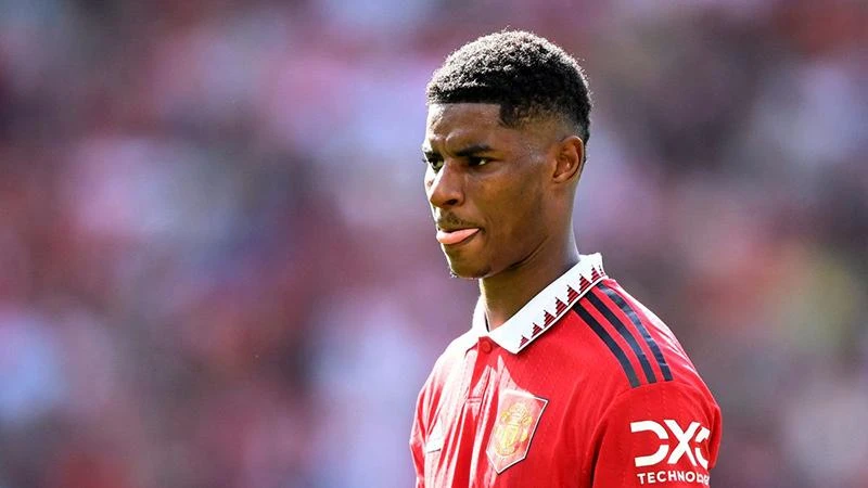 Rashford thích đá cao nhất trên hàng công MU như giai đoạn đầu sự nghiệp thi đấu chuyên nghiệp. ẢNH: REUTERS