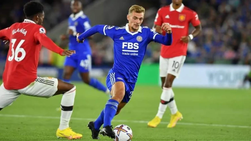 Leicester City tiếp tục chìm sâu dưới đáy bảng xếp hạng sau trận thua MU. Ảnh: Getty