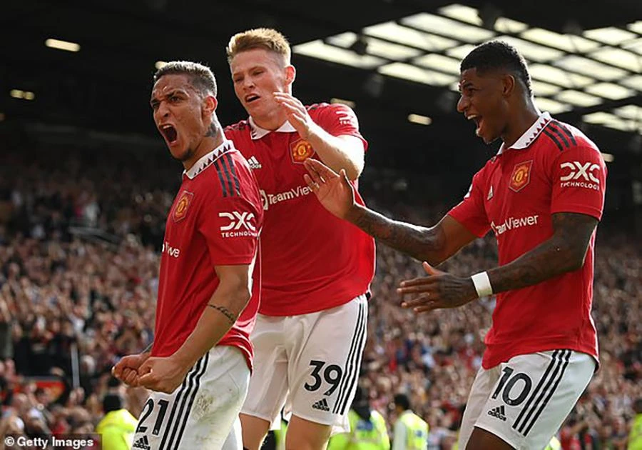 Scott McTominay đang chơi cực tốt giúp Antony và Rashford thoải mái tập trung vào nhiệm vụ tấn công ở phía trên. ẢNH: GETTY
