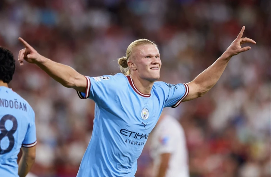Erling Haaland lập cú đúp trong trận ra mắt Man City tại Champions League. ẢNH: GETTY