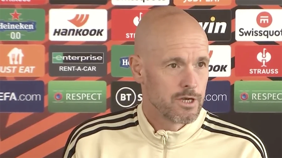 Ten Hag khẳng định ông không ưu ái những cầu thủ người Anh tại MU. ẢNH: FOOTBALL DAILY