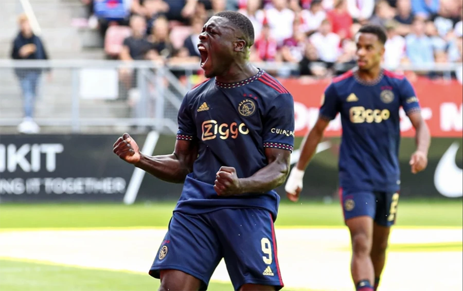 Brian Brobbey rất muốn đến Man Utd nhưng bị Ajax ngăn chặn. ẢNH: GETTY