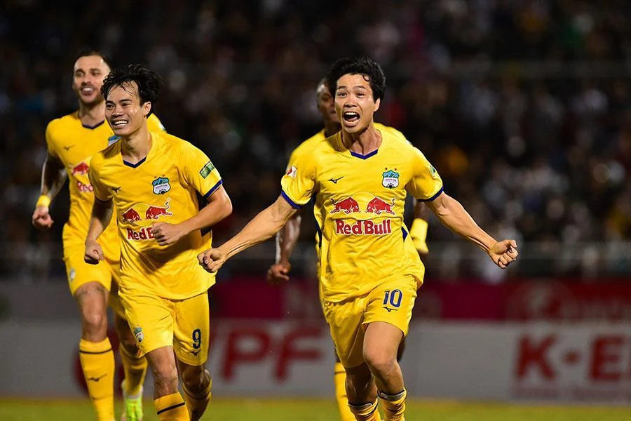 CLB TP.HCM công khai bắn tiếng mua Công Phượng.