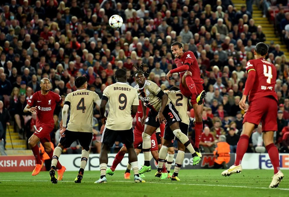 Công nghệ Goal-line đã giúp Liverpool có 3 điểm đầu tiên. Ảnh: UEFA