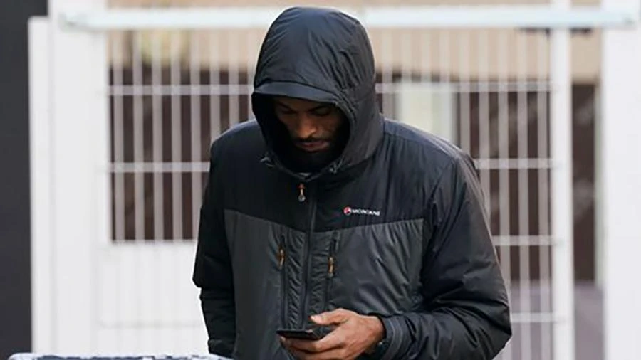 Cole chịu nhiều tủi nhục vì bị fan Arsenal gán mác 'kẻ hám tiền'. ẢNH: GETTY