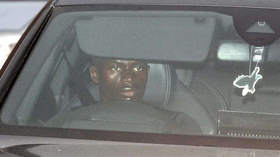 Mane đã tiến rất gần đến việc ký hợp đồng với MU. ẢNH: MIRROR