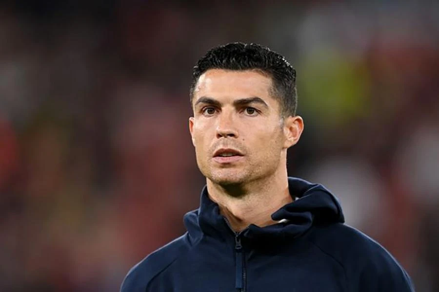 Ronaldo là 1 trong 4 cầu thủ của Premier League nằm trong Top 10. ẢNH: GETTY