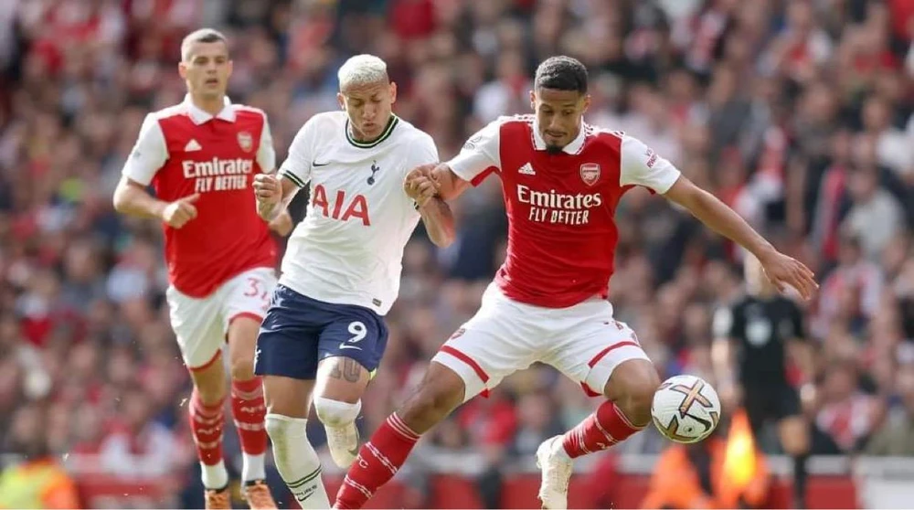 Tottenham có hiệp 1 thi đấu sòng phẳng với Arsenal. Ảnh: Getty