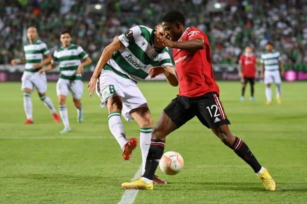 MU làm CĐV thót tim trên sân nhà của Omonia. Ảnh: Getty