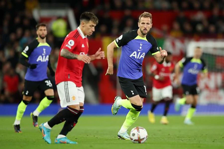 Martinez khiến Kane 'tắt điện'. ẢNH: GETTY