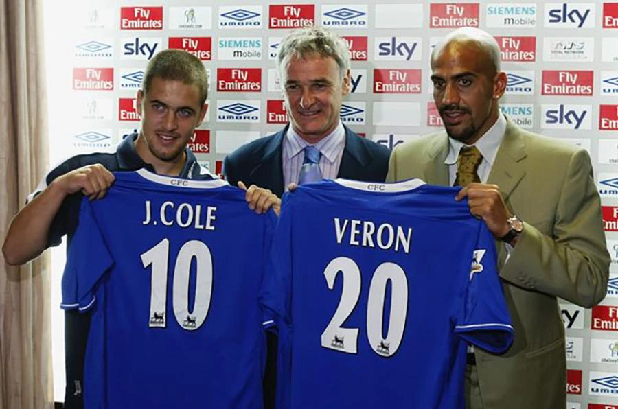 Veron cùng Joe Cole ra mắt Chelsea. ẢNH: GETTY