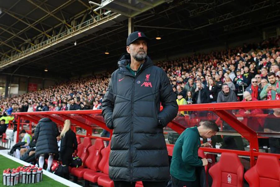 Klopp có lẽ không lường trước được việc Liverpool lại thua đội cuối bảng Premier League. ẢNH: GETTY