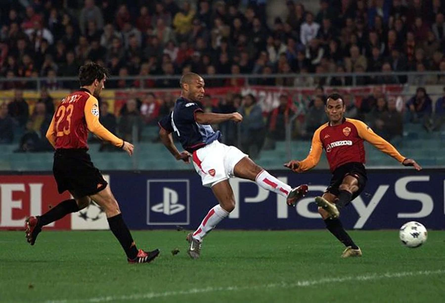 Như Messi, Henry mất kỷ lục vào tay Mbappe. ẢNH: PA