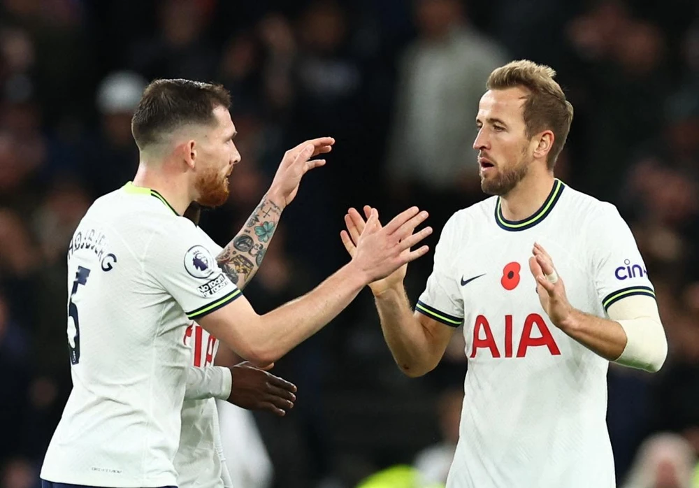 Không có Son Heung-min, hàng công của ‘Gà trống’ yếu đi đáng kể. Ảnh: Getty