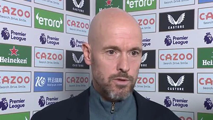 Erik Ten Hag cho rằng Ronaldo là người phù hợp nhất đeo băng đội trưởng MU trong trận đấu với Aston Villa. ẢNH: GETTY Erik Ten Hag cho rằng Ronaldo là người phù hợp nhất đeo băng đội trưởng MU trong trận đấu với Aston Villa. ẢNH: GETTY
