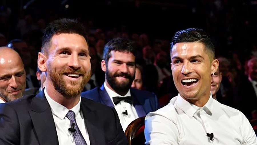 Ronaldo ca ngợi Messi