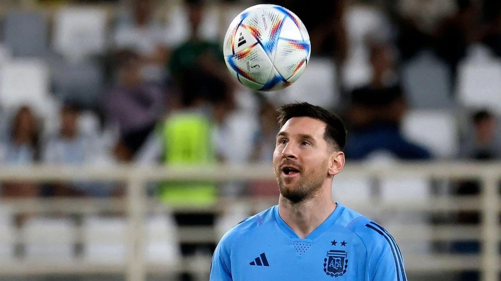Messi bỏ tập trước thềm World Cup 2022