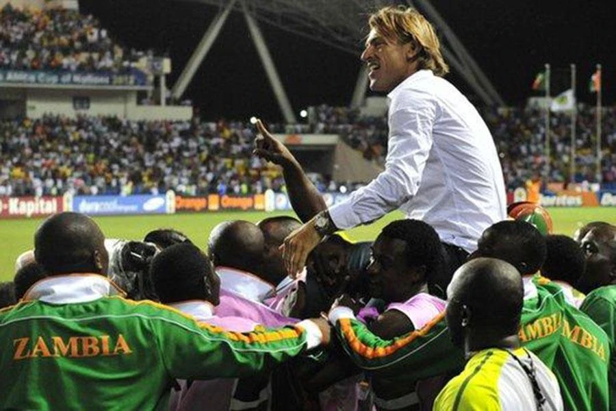 HLV Herve Renard là phải đưa Saudi Arabia vào vòng knock out dành cho 16 đội