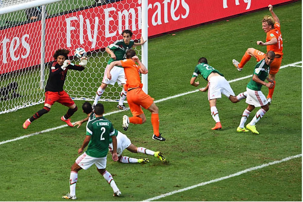 Dù nhận thất bại nhưng Ochoa vẫn chứng minh được tài năng của mình trước tuyển Hà Lan. Ảnh: GETTY