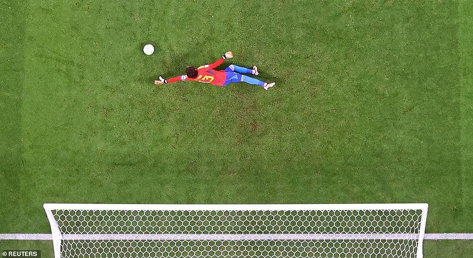 Bàn thắng thứ 8 của Messi tại World Cup. ẢNH: GETTY, REUTERS Bàn thắng thứ 8 của Messi tại World Cup. ẢNH: GETTY, REUTERS