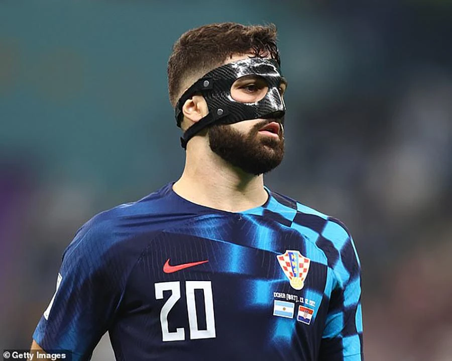 Giá trị của Gvardiol sụt giảm chỉ vì bị Messi vượt qua. ẢNH: GETTY