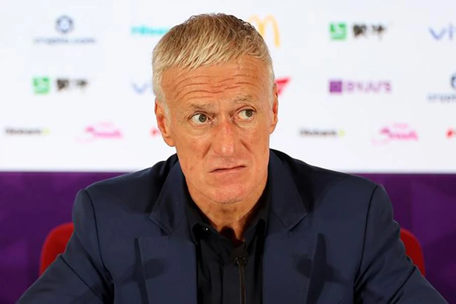 Deschamps thông báo tình hình bệnh cúm lây lan trong đội tuyển Pháp. ẢNH: GETTY Deschamps thông báo tình hình bệnh cúm lây lan trong đội tuyển Pháp. ẢNH: GETTY