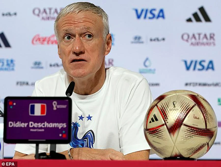 Deschamps nỗ lực giúp Pháp vượt khó trong bối cảnh gặp khủng hoảng lực lượng. ẢNH: EPA
