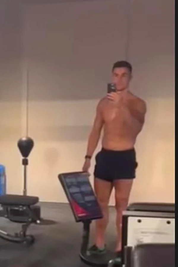 Hình ảnh Ronaldo đăng trên Instagram với thông điệp bí ẩn. ẢNH: INSTAGRAM RONALDO