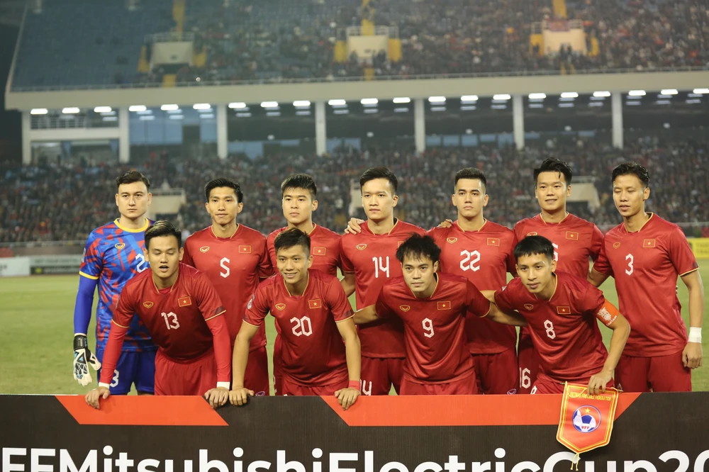 Việt Nam thắng đậm Malaysia lên ngôi đầu bảng AFF Cup ảnh 36