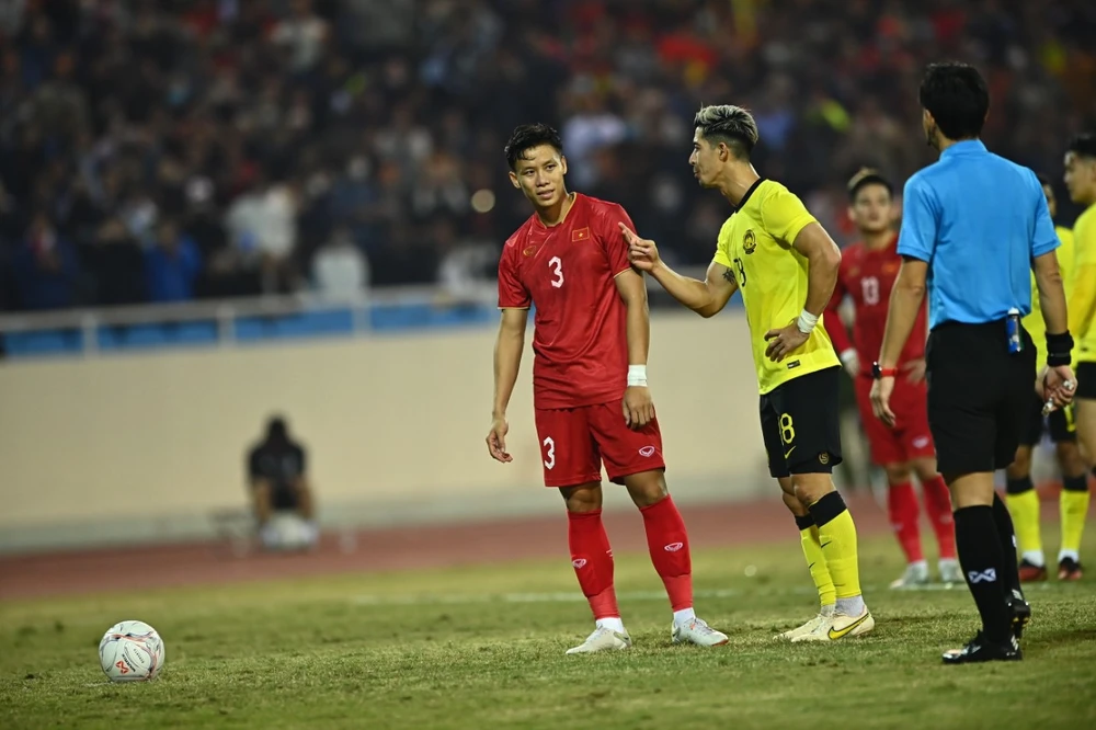 Việt Nam thắng đậm Malaysia lên ngôi đầu bảng AFF Cup ảnh 57
