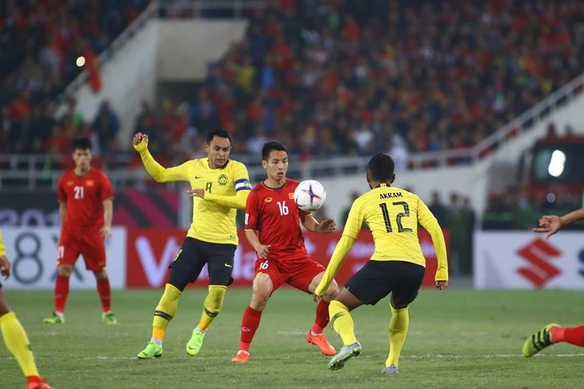 Hùng Dũng bây giờ là thay Ngọc Hải làm đội trưởng tuyển Việt Nam. ẢNH: TRÂM ANH