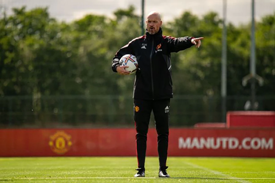 Ten Hag xác nhận Man United đang tìm kiếm 1 tiền đạo. ẢNH: GETTY