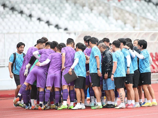 Tuyển Việt Nam quyết tâm đánh bại Indonesia. ẢNH: ANH THỎA