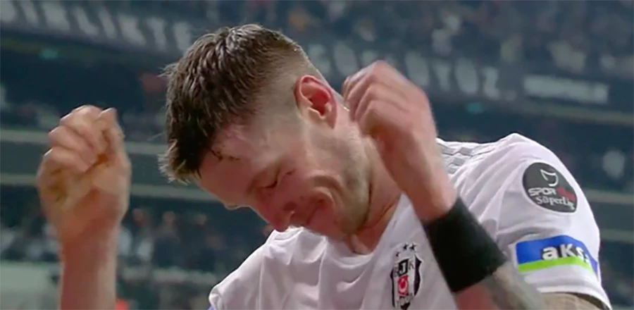 Weghorst đã ghi 10 bàn cho Besiktas mùa này. ẢNH: beinSPORTS