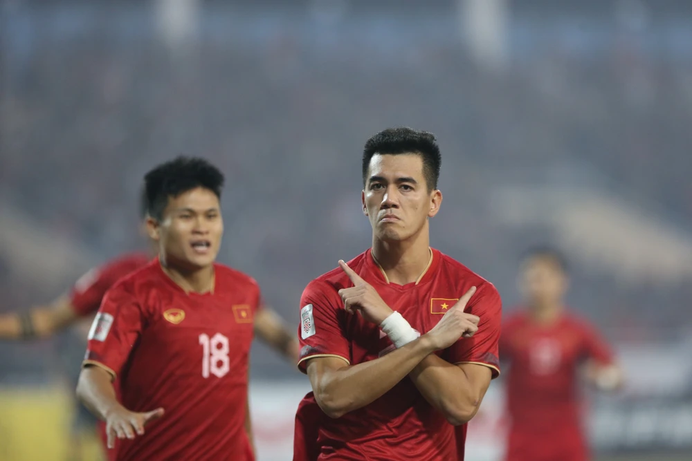 Tiến Linh ghi cả hai bàn thắng cho tuyển Việt Nam. ẢNH: ANH THỎA