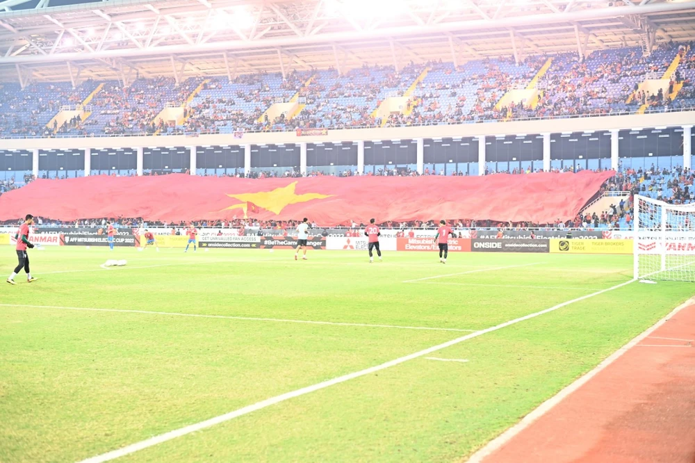 Sân Mỹ Đình trước trận đấu. ẢNH: HẢI THỊNH